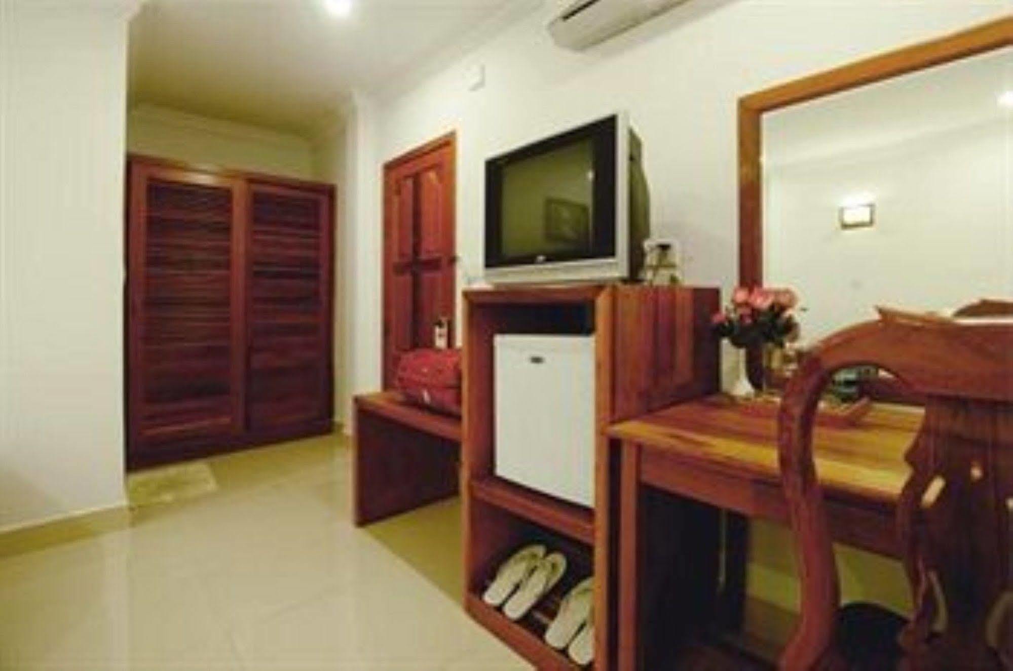 Wei Si Deng Hotel & Restaurant بنوم بنه المظهر الخارجي الصورة