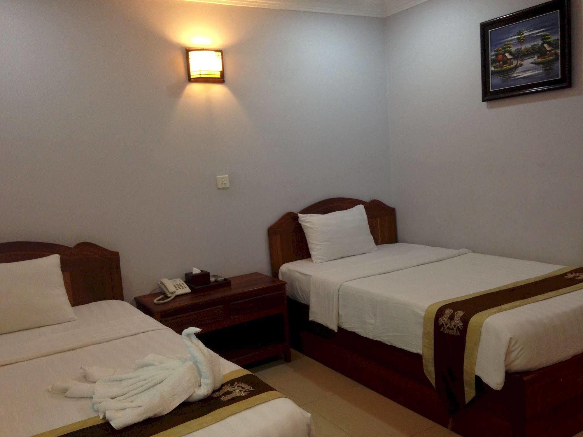 Wei Si Deng Hotel & Restaurant بنوم بنه المظهر الخارجي الصورة