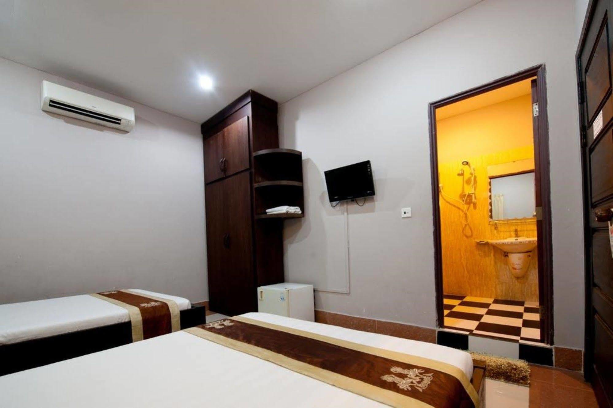 Wei Si Deng Hotel & Restaurant بنوم بنه المظهر الخارجي الصورة